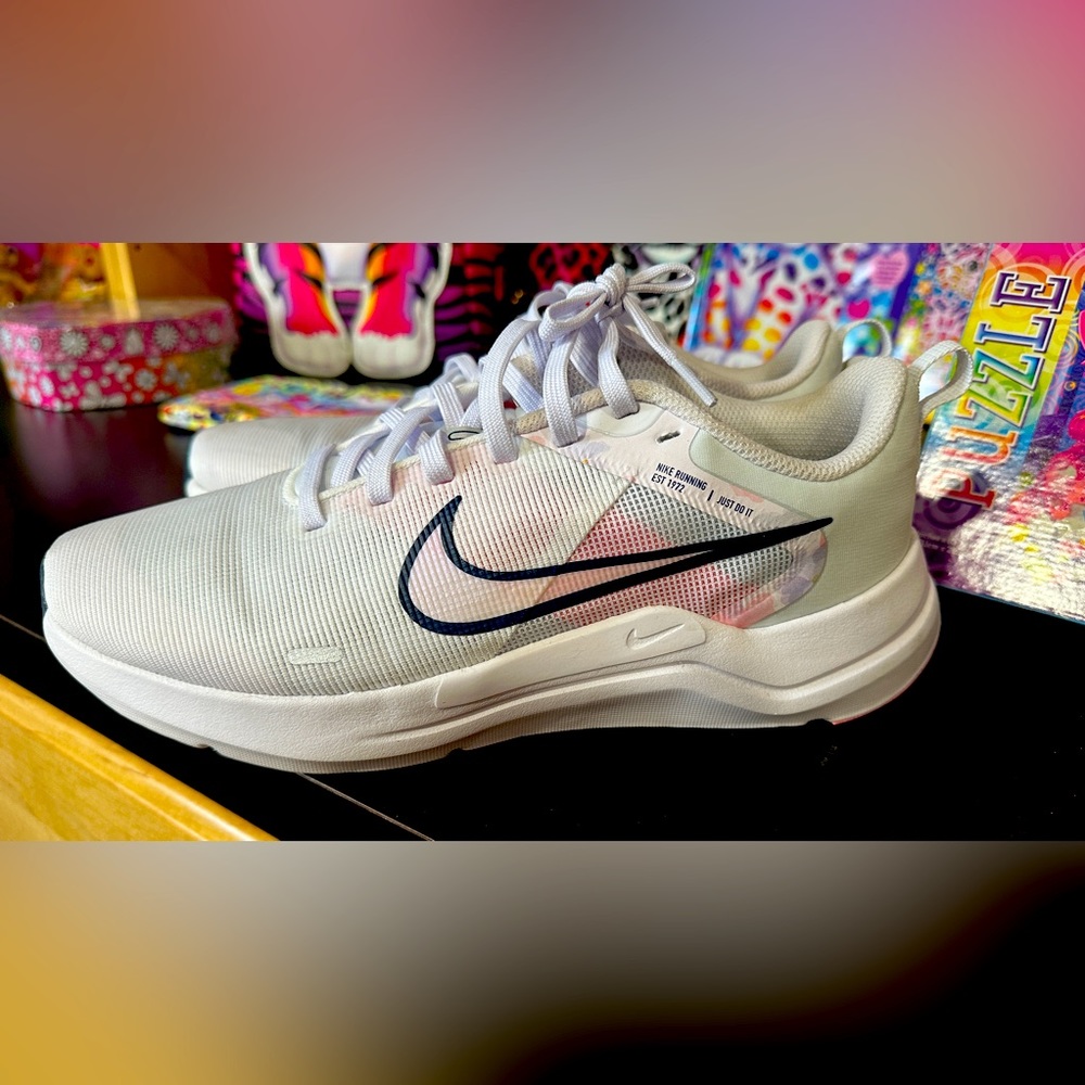 Nike Women's Dowshifter 12 Running Shoe Size 9